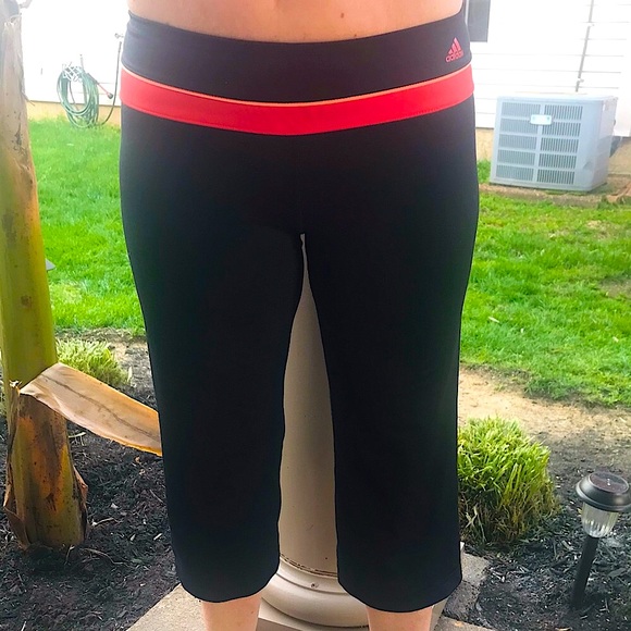 🆕🔥ADIDAS CLIMA-LITE VERY CUTE SILKY CAPRIS&SO SOFT W/ORANGE BAND NWOT!! - Picture 9 of 14